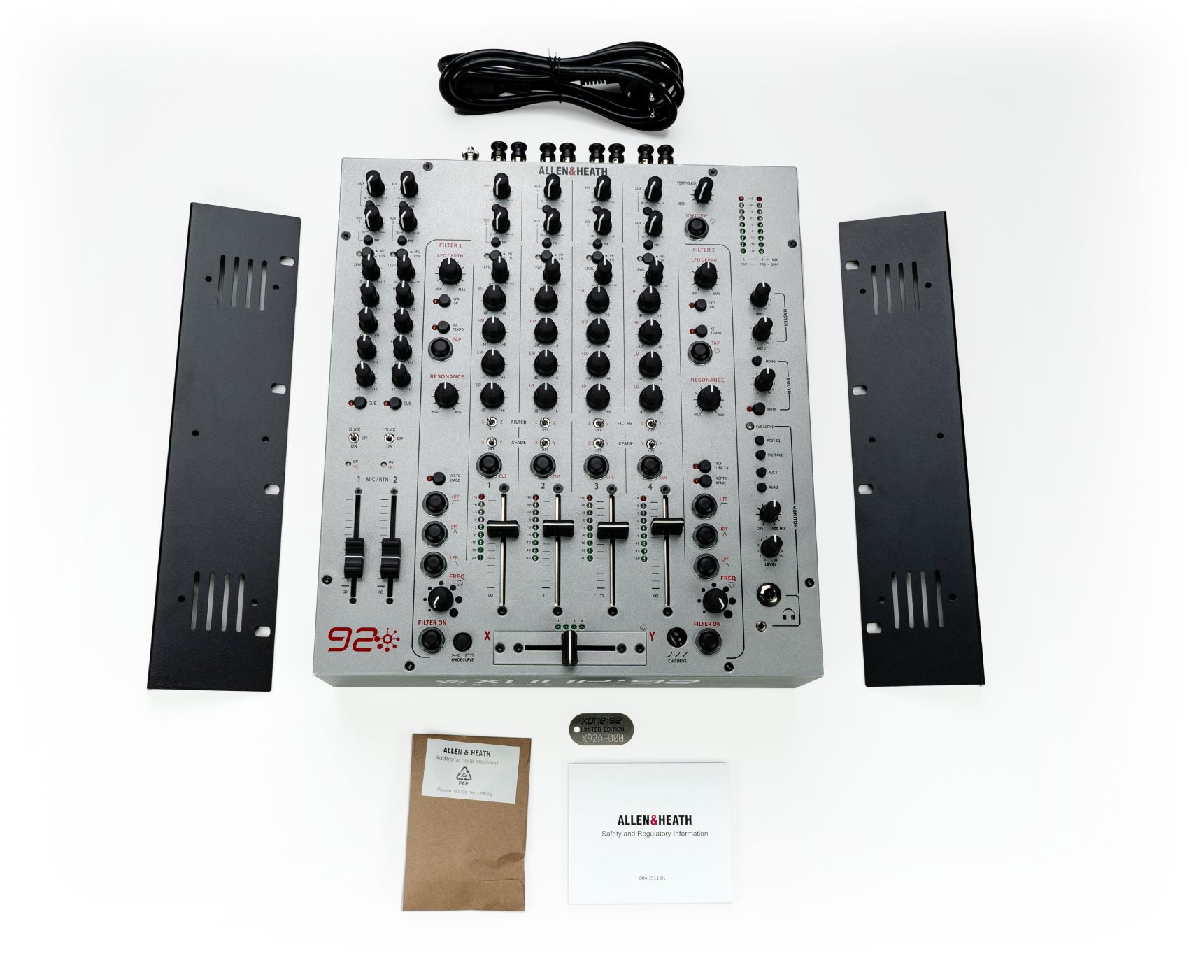 Мікшерний пульт XONE by Allen Heath :92 4
