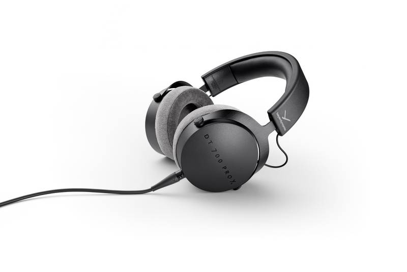 Студійні навушники Beyerdynamic DT 700 Pro X 4