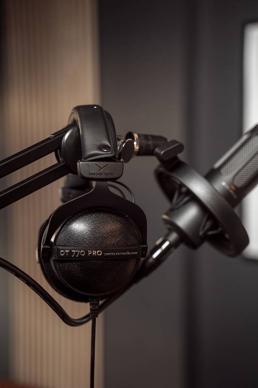 Студійні навушники Beyerdynamic DT 770 PRO LB 80 ohms 2