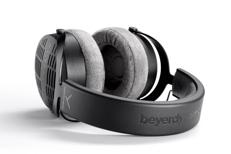 Студийные наушники Beyerdynamic DT 900 Pro X 3