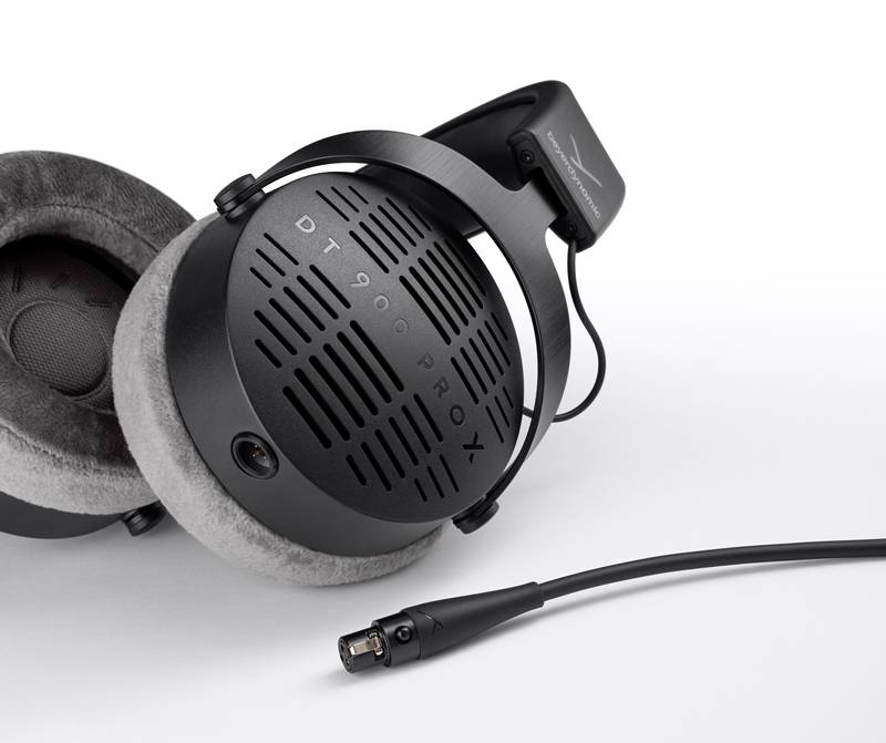 Студийные наушники Beyerdynamic DT 900 Pro X 4