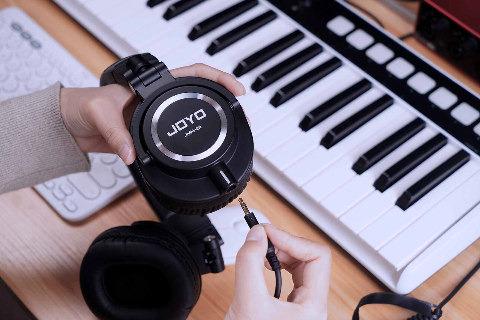 Навушники Joyo JMH-01  4