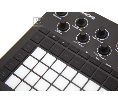 Синтезатор NOVATION Circuit Tracks  12