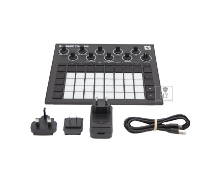 Синтезатор NOVATION Circuit Tracks  16