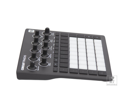 Синтезатор NOVATION Circuit Tracks  4