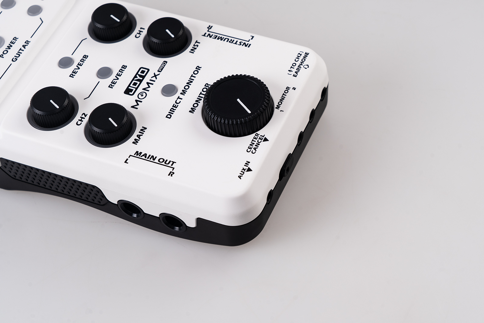 Портативний мікшерний пульт Joyo MOMIX Pro  4