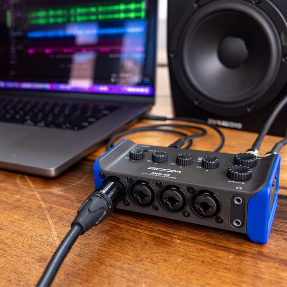 Аудиоинтерфейс Zoom AMS-44 5