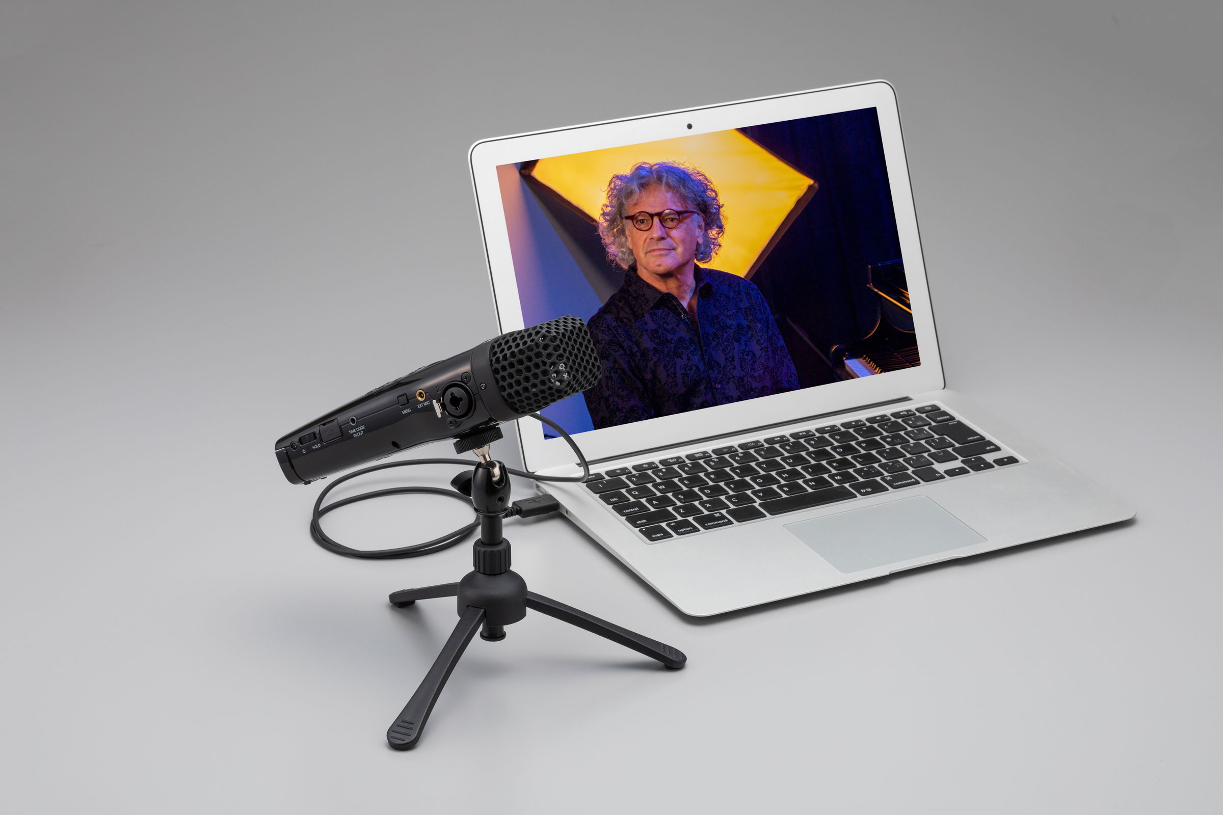 Диктофон Zoom M4 MicTrak 4