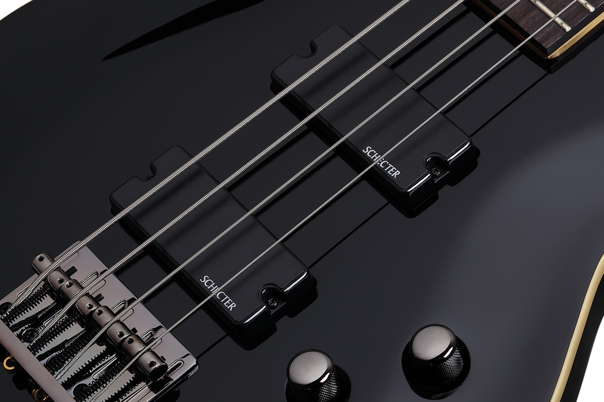 SCHECTER OMEN-4 BLK - чотириструнна бас-гітара 7