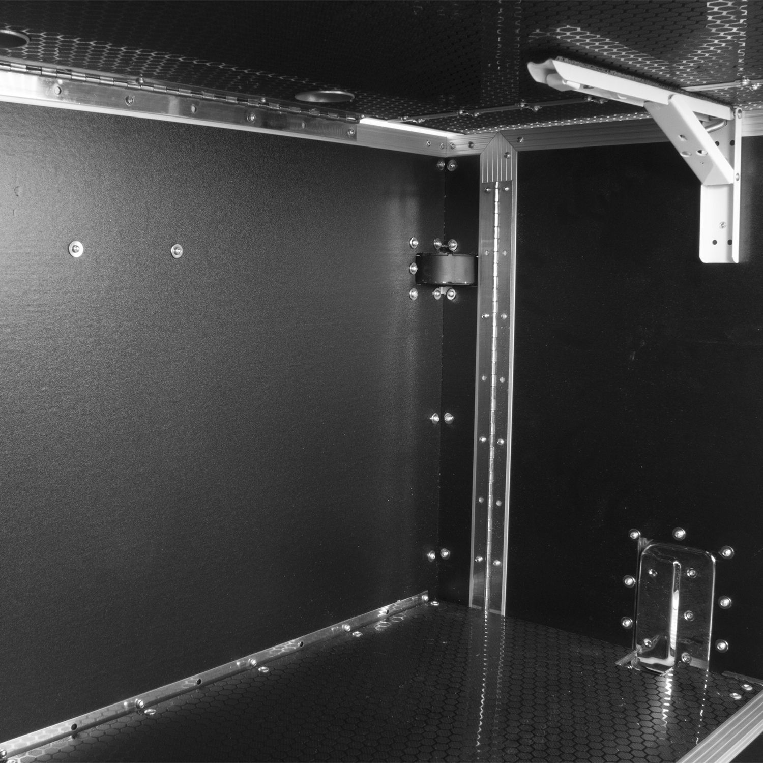 Складний стіл UDG Ultimate Fold Out DJ Table Silver MK2 Plus (W) 9