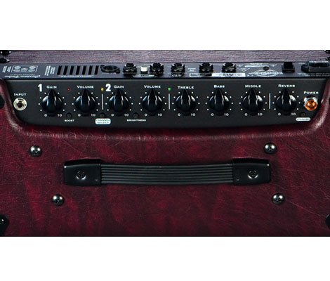 Traynor YCV20WR Made in Canada - Гитарный ламповый комбик 3