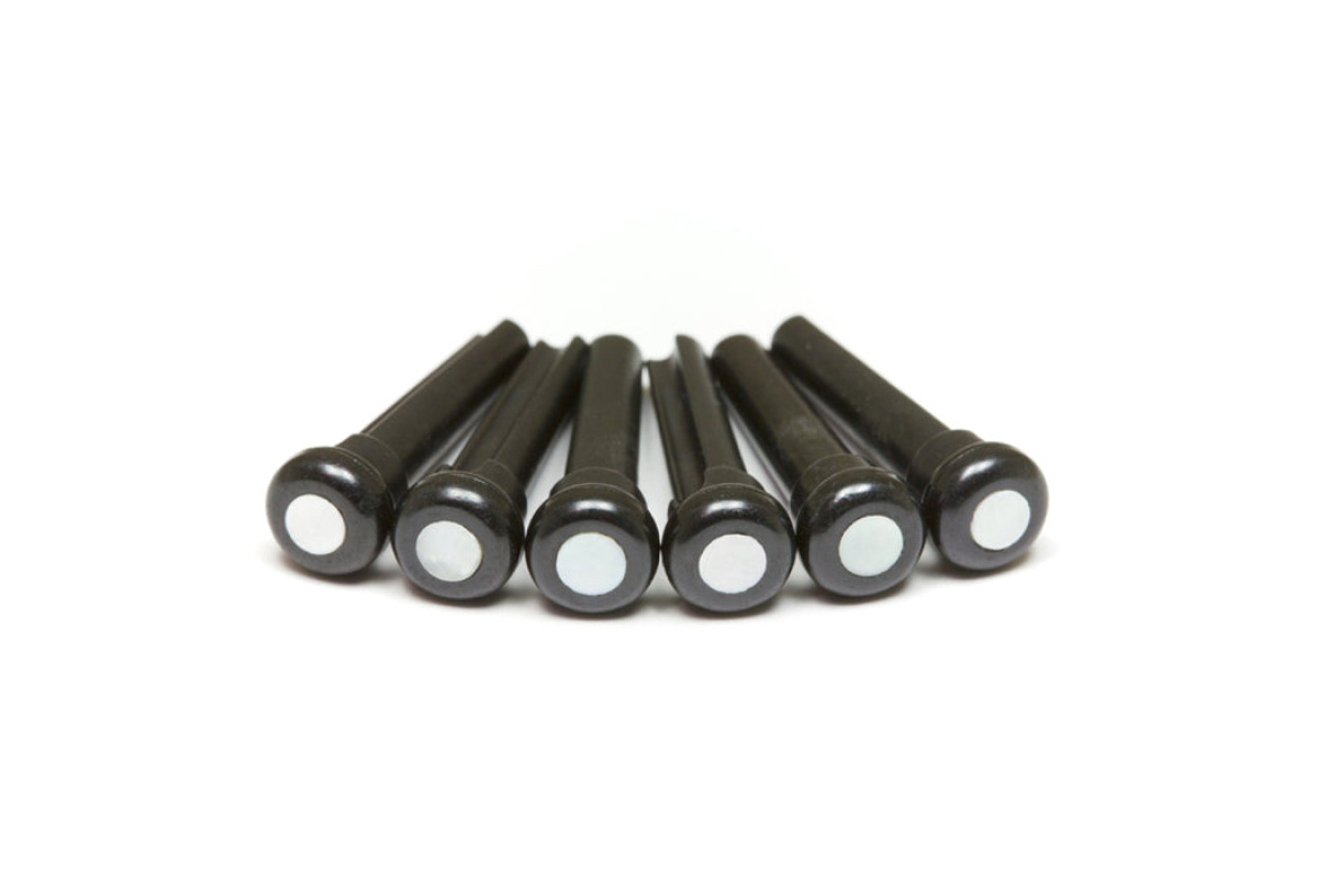 Набор колышков - GRAPH TECH PP-2044-00 TUSQ Bridge Pins 4mm Black / Mother-of-Pearl (6 Pcs) 