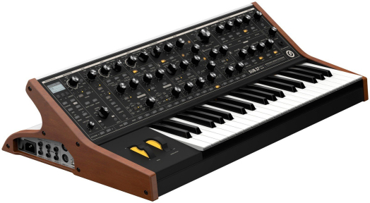 Синтезатор Moog Sub 37 Paraphonic Synth Tribute Edition (LPS-SUB-002)