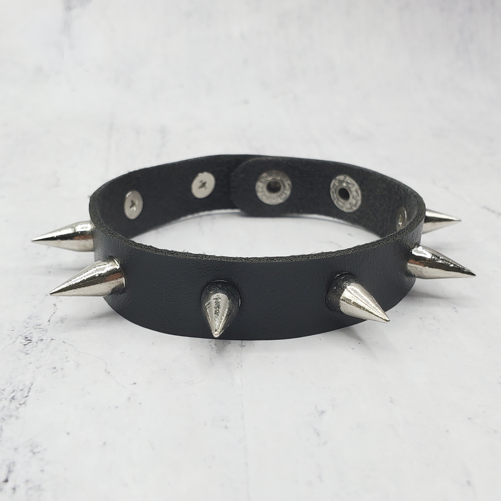 Браслет з одним рядом маленьких шипів (bpu-003)